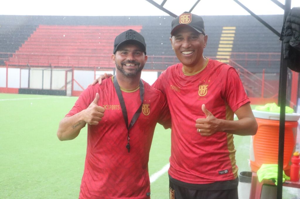 Tom e Paulo Pereira, técnicos do Flamengo