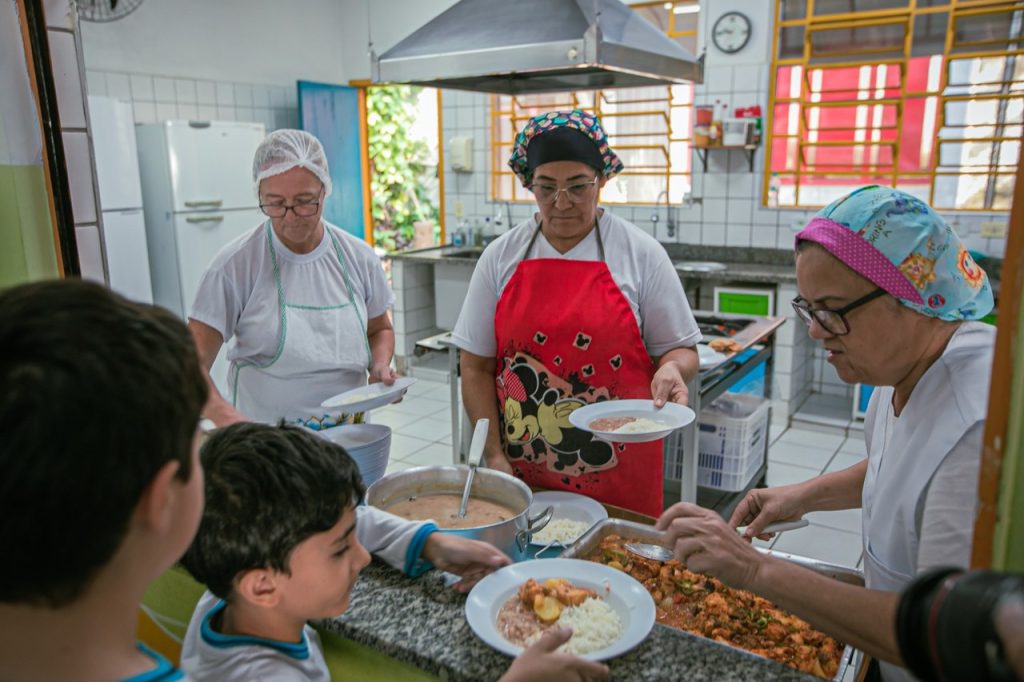 cozinheiras x merenda escolar