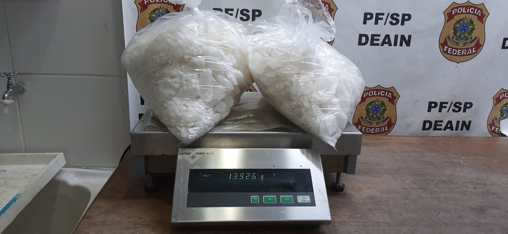 Droga (MDMA) no aeroporto