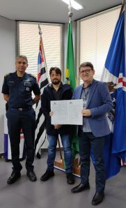 Guti assina plano de carreira dos GCMs