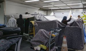 refugiados afegãos no Aeroporto de Guarulhos