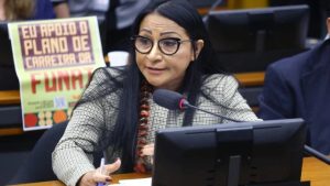 deputada Sílvia Waiãpi