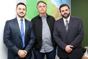 Lucas Sanches, Bolsonaro, Santiago