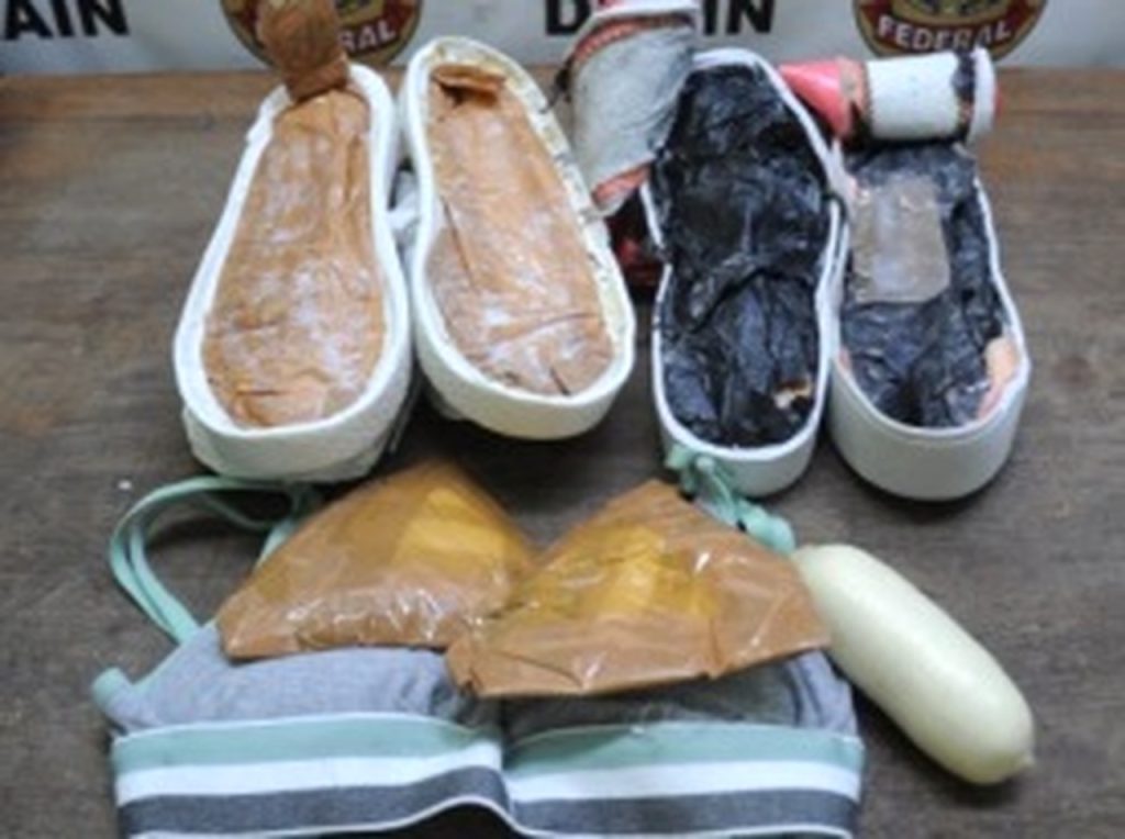 Polícia Federal apreende mais de 70 kg de cocaína e prende 7 pessoas em Guarulhos
