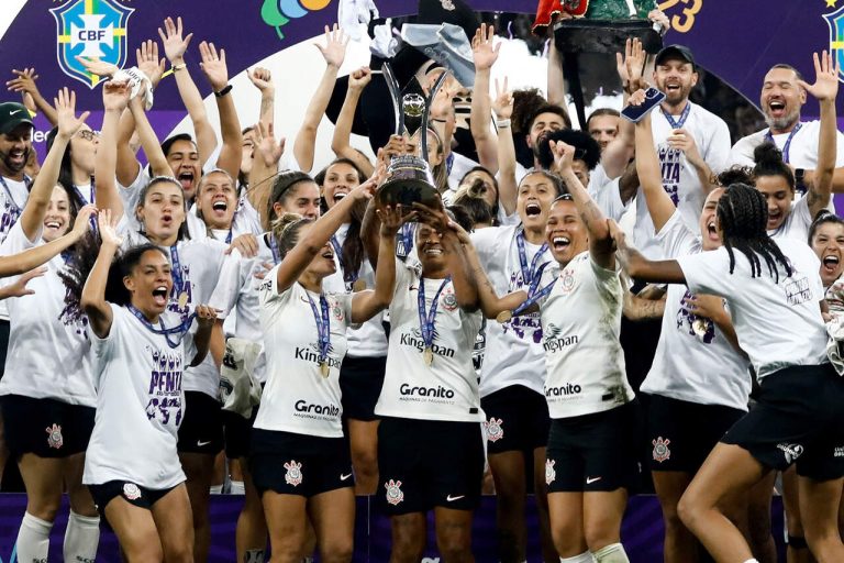 Corinthians supera Ferroviária e é penta campeão Brasileiro Feminino ...