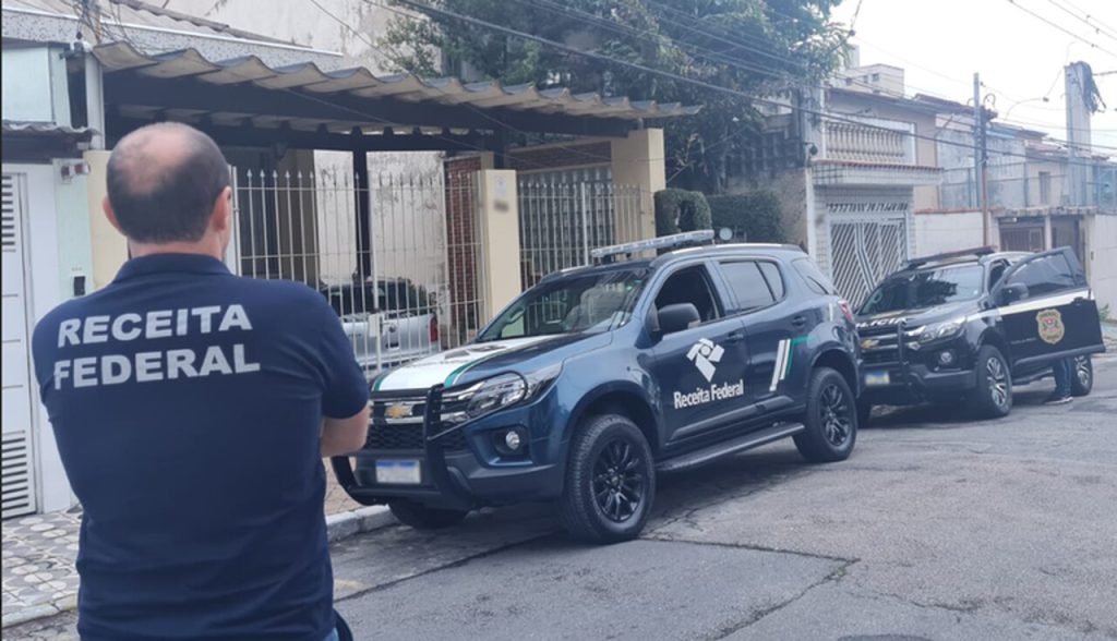 Operação Polímero x Receita Federal