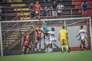 Sub-17 Flamengo x São Paulo_Easy-Resize.com