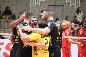 Vôlei Guarulhos x Sesi