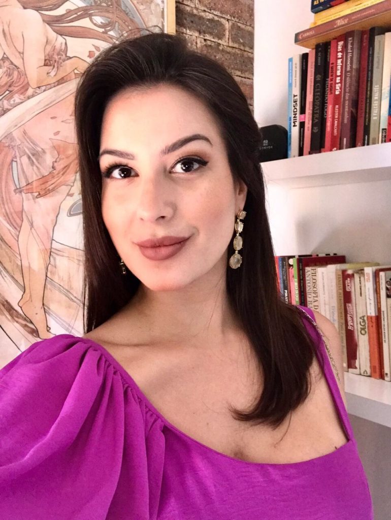 Tony Auad: Jornalista Stela Jordy é o mais novo destaque da televisão brasileira Stela Jordy