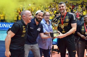Anderson Marsili, Guti e Sandro, no título paulista do Vôlei Guarulhos