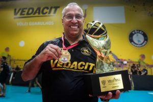 Nery Tambeiro, técnico do Vôlei Guarulhos, campeão paulista de 2023