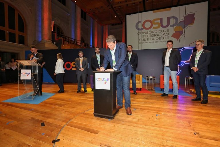 Tarcísio de Freitas da cerimônia do COSUD