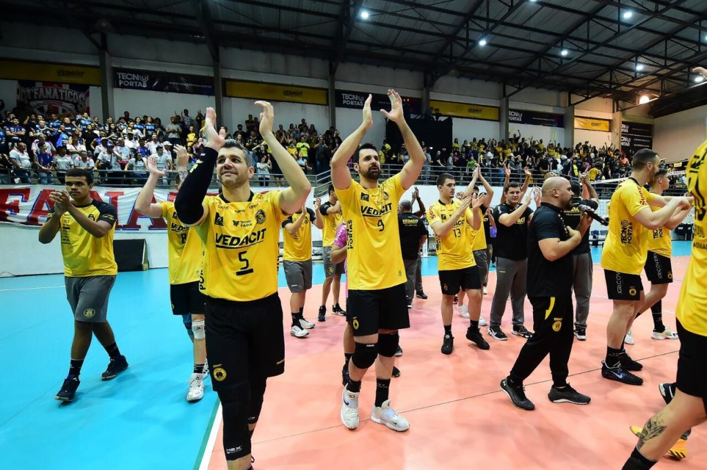 Vôlei Guarulhos na final do Paulista