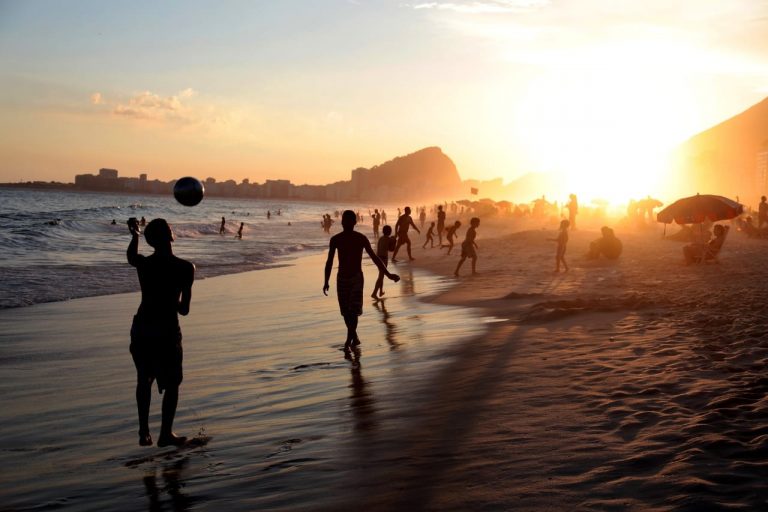 Pessoas na praia