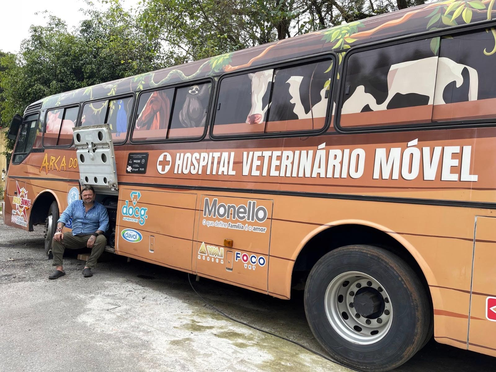 Arca do Chico: Hospital Veterinário Móvel