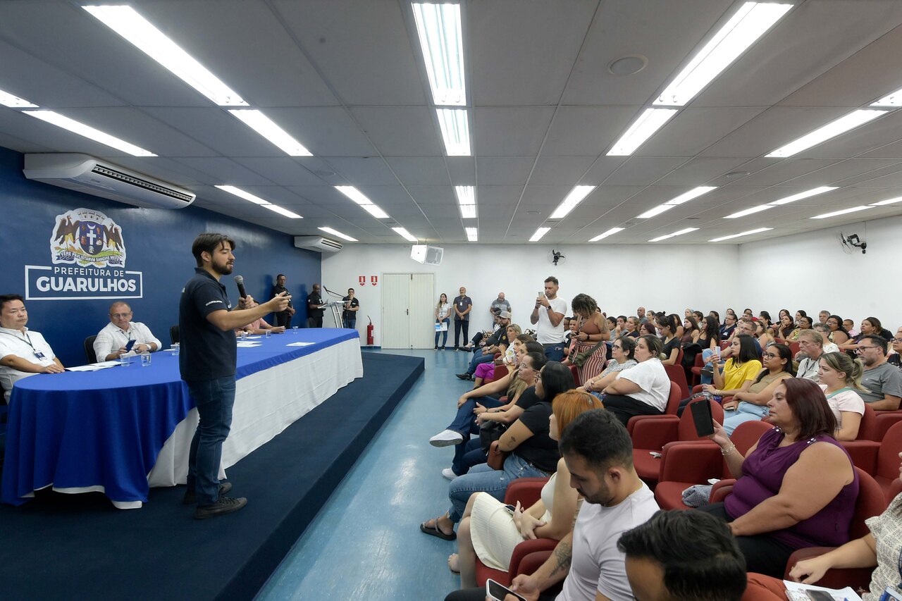 Assinatura Programa de Atendimento em Saúde na Educação