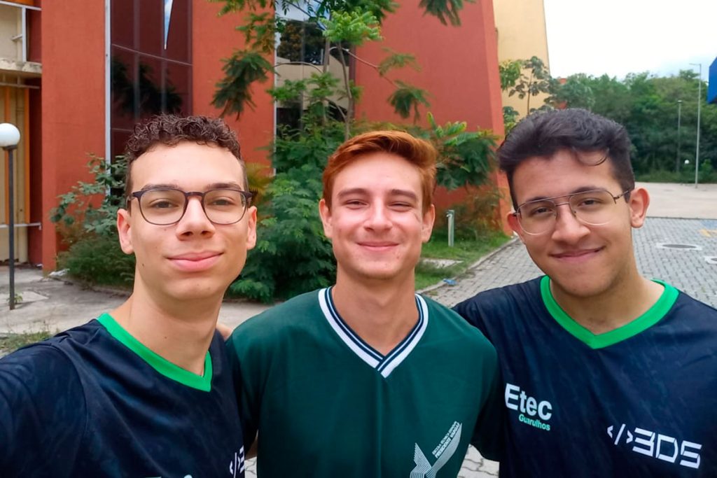 Estudantes de Guarulhos criam biodigestor automatizado