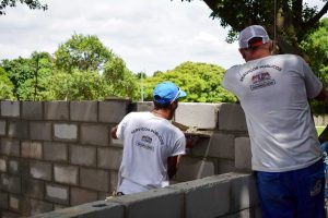 Construção do PET Eterno Rosa de França