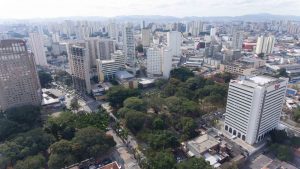 Vista aérea no Centro de Guarulhos x Praça IV Centenário
