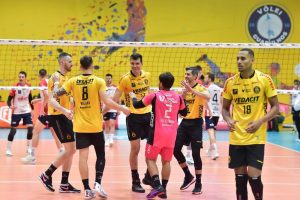 Vôlei Guarulhos x Blumenau
