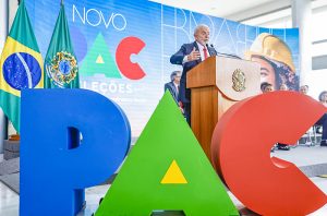 Lula anuncia obras do PAC Seleções