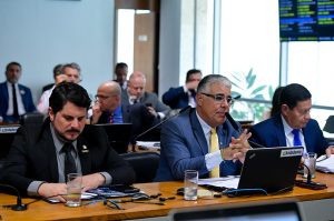 Eduardo Girão, Marcos do Val e Hamilton Mourão no Senado Federal