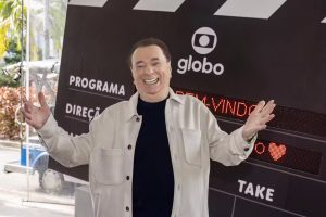 Apresentador Raul Gil é homenageado do Domingão com Huck