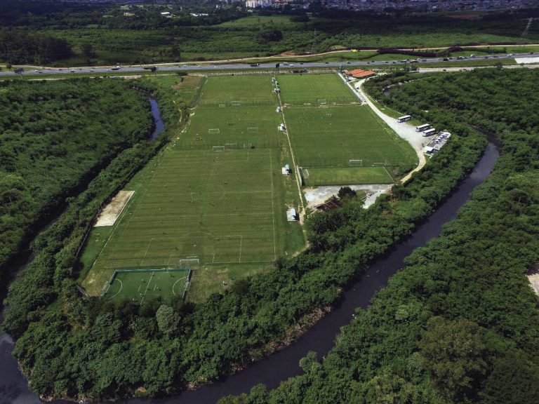 Academia de Futebol 2 do Palmeiras em Guarulhos