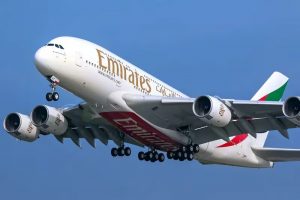 Avião-Emirates
