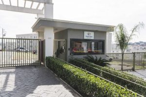 Condomínio Santa Clara, na Vila Alzira