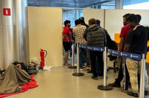 Refugiados no Aeroporto de Guarulhos
