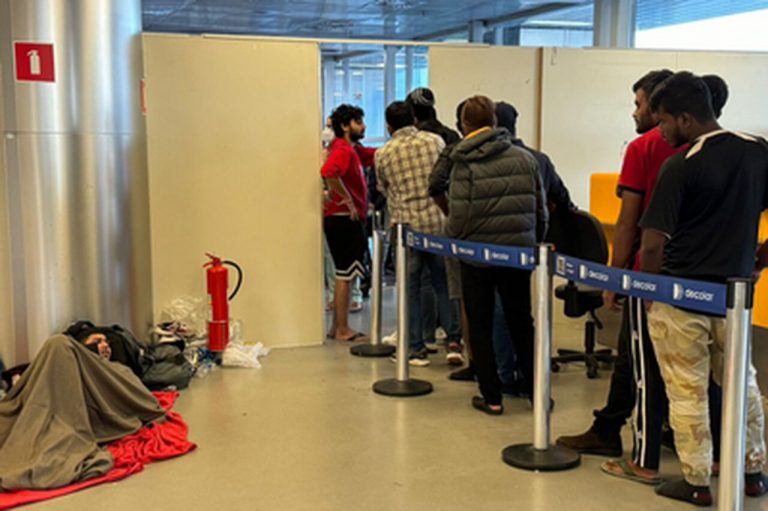 Refugiados no Aeroporto de Guarulhos