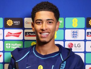 Meia Bellingham é um dos craques da Inglaterra,