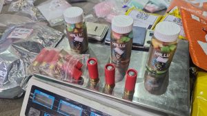Apreensão de drogas na Favela do Sesi