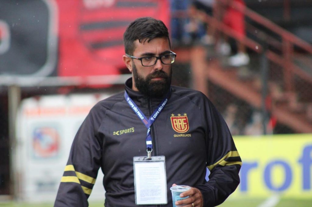 Raphael Laruccia, ex-técnico do Flamengo de Guarulhos