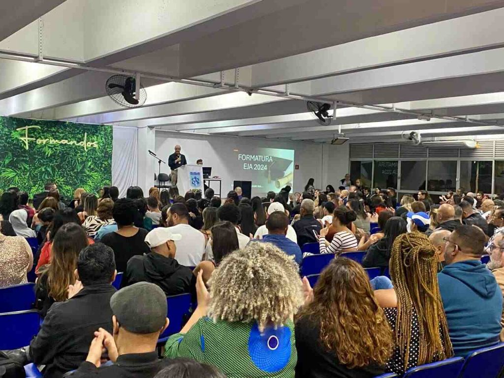 formatura EJA na UNG