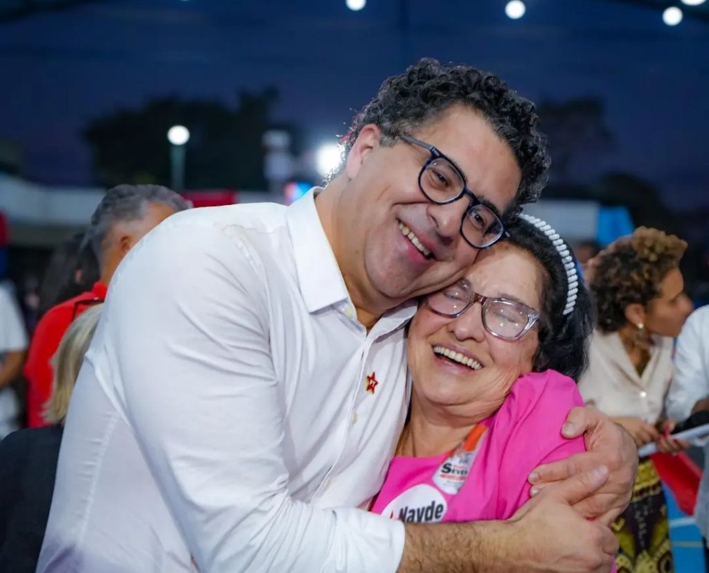 Alencar Santana e Dona Zorilda, sua mãe