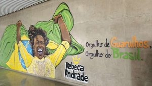 Mural da Rebeca Andrade na Estação Aeroporto da CPTM