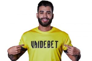Gusttavo Lima, cantor
