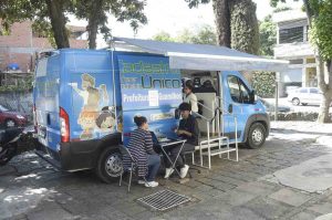 Van do CadMóvel, com informações do CadÚnico