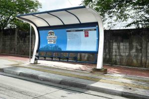 abrigo de ônibus