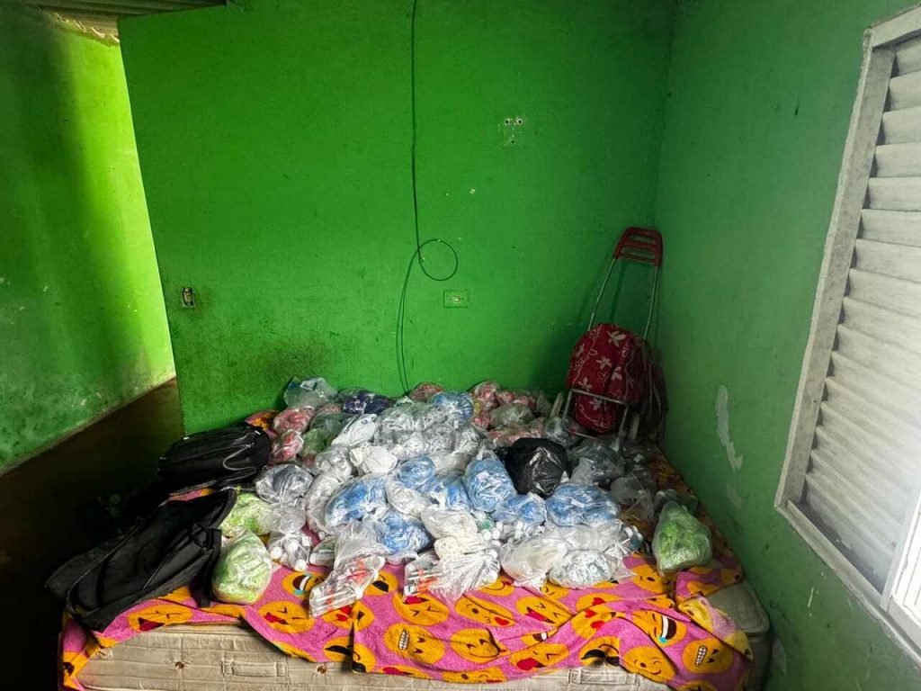 armazém de drogas no Pimentas