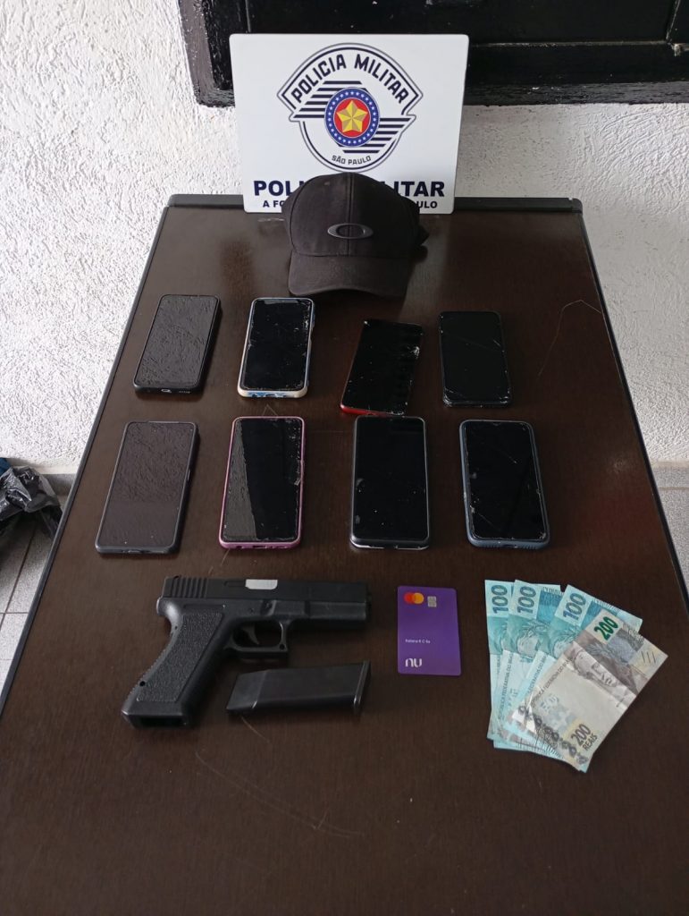 Celulares roubados em arrastão