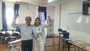 Elói Pietá vota ao lado de Fran Corrêa