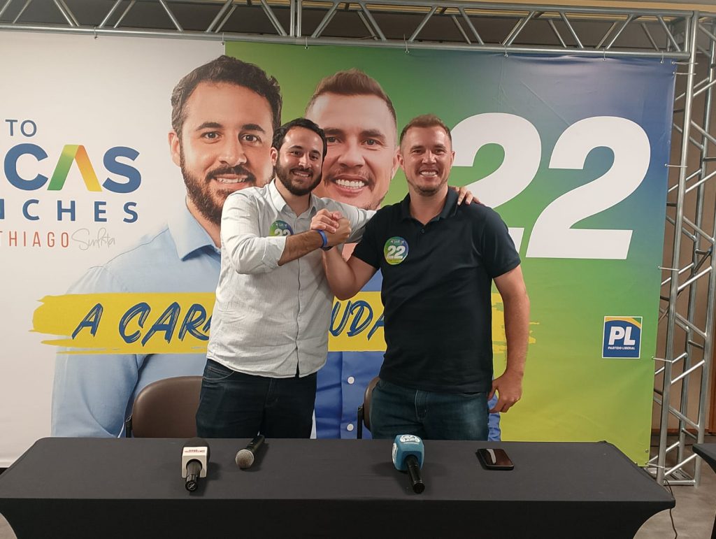 Lucas Sanches e Thiago Surfista celebram vitória no 1º turno