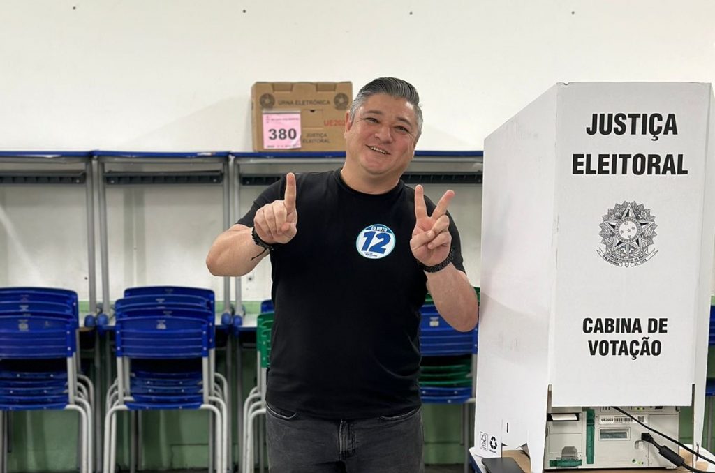 Márcio Nakashima vota