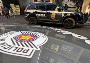 Viatura da Polícia Civil