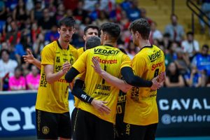 Vôlei Guarulhos perde para o Vôlei Renata no Paulista