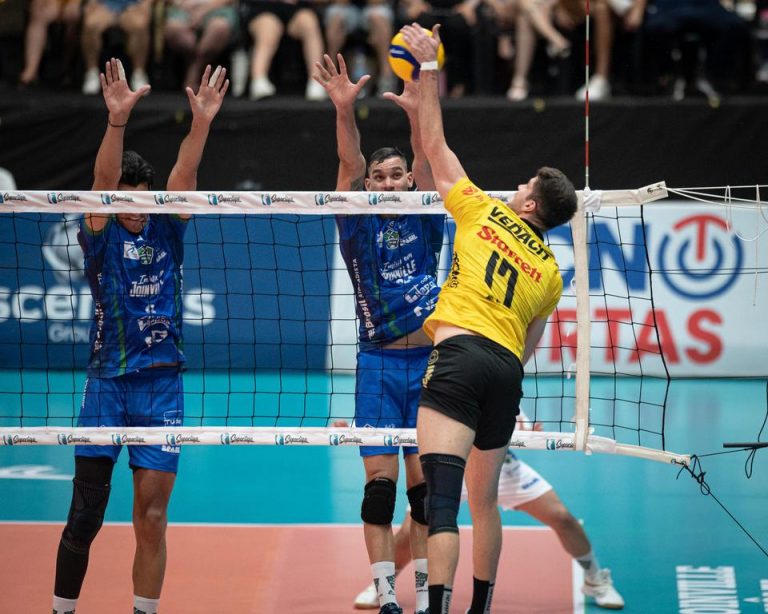 Joinville x Vôlei Guarulhos na Superliga