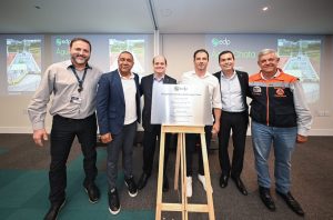 Placa de inauguração da Subestação Ana Chata em Guarulhos